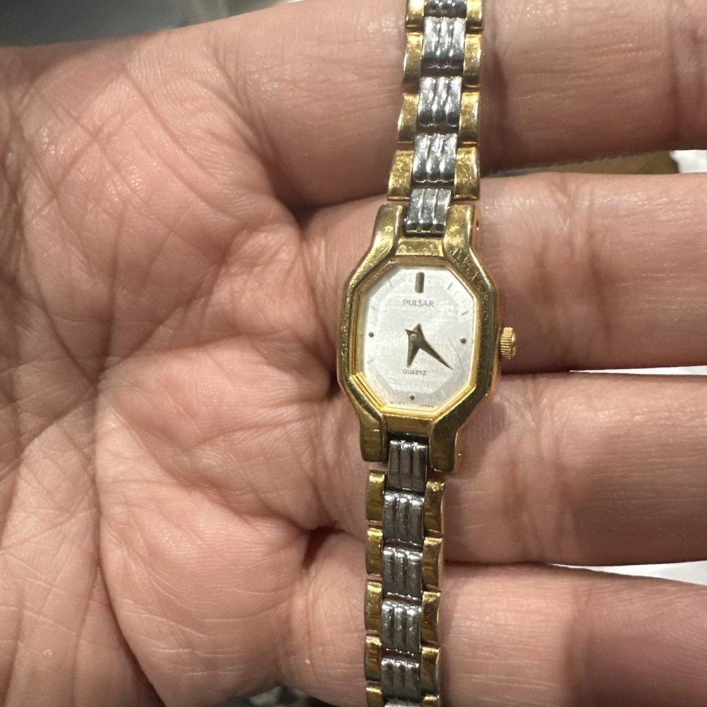 Working Vintage Pulsar Women's Two Tone Bracelet Dainty Watch Quartz 16mm Fit 6"